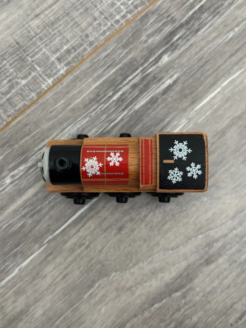 Snowy James - Thomas & Friends Wooden Railway